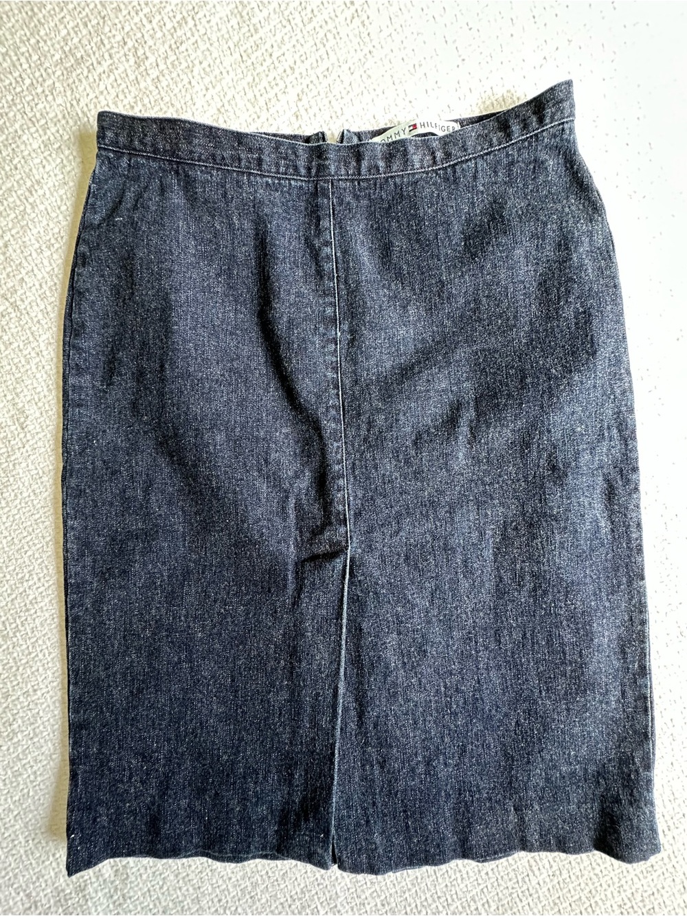 Vintage Tommy Hilfiger Denim Skirt – Hong Kong – Size 6